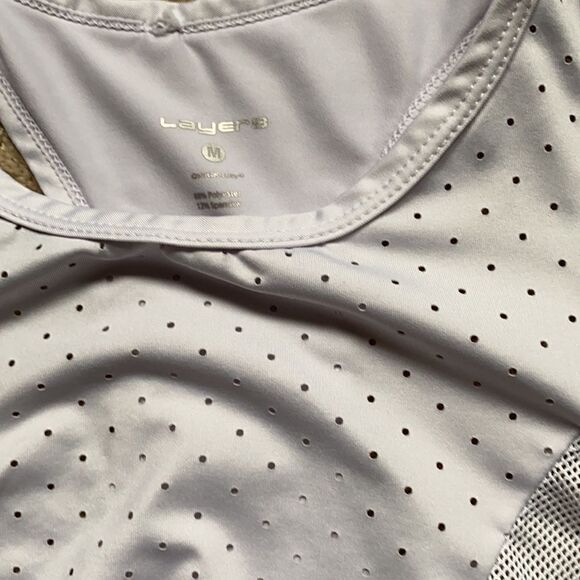 Layer 8 top. Size Medium. Good condition. - Picture 2 of 4